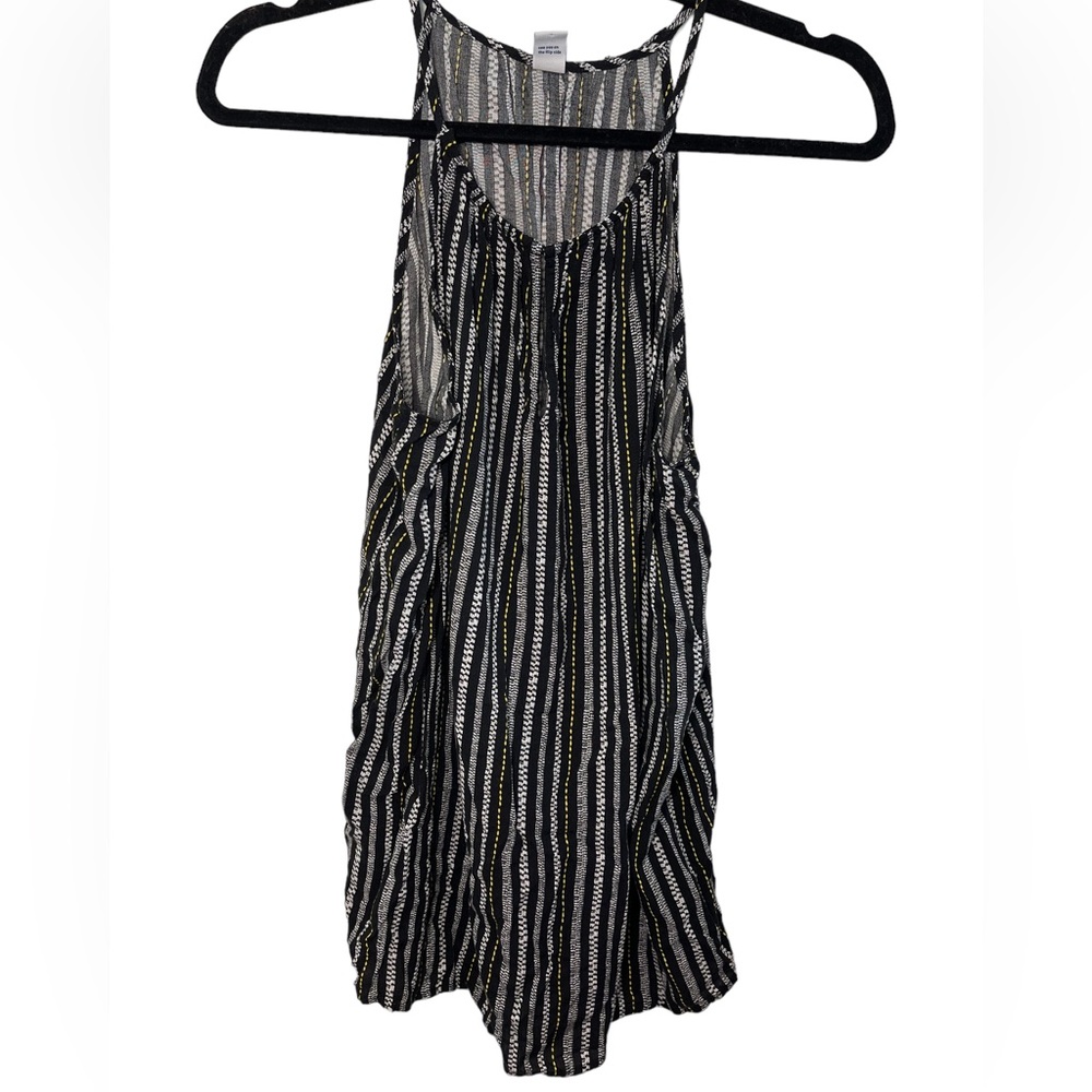 Old navy tall tank size m